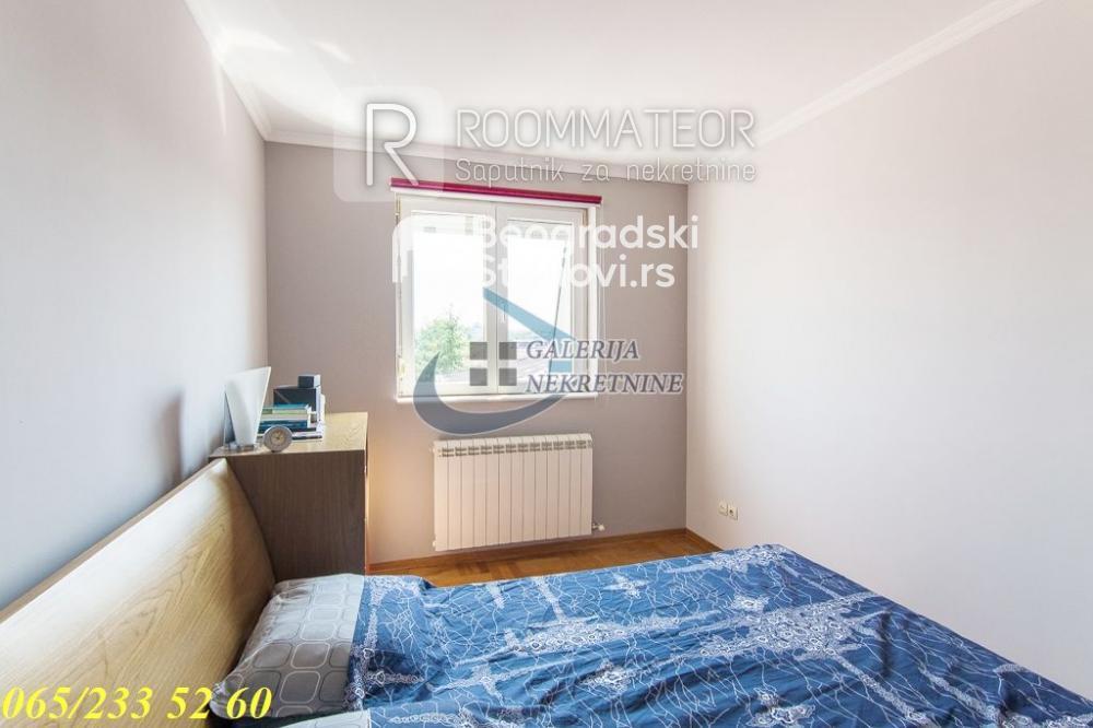 Stan na prodaju u Beogradu, Voždovac, cetvorosoban, 86m2, cena 240000 evra