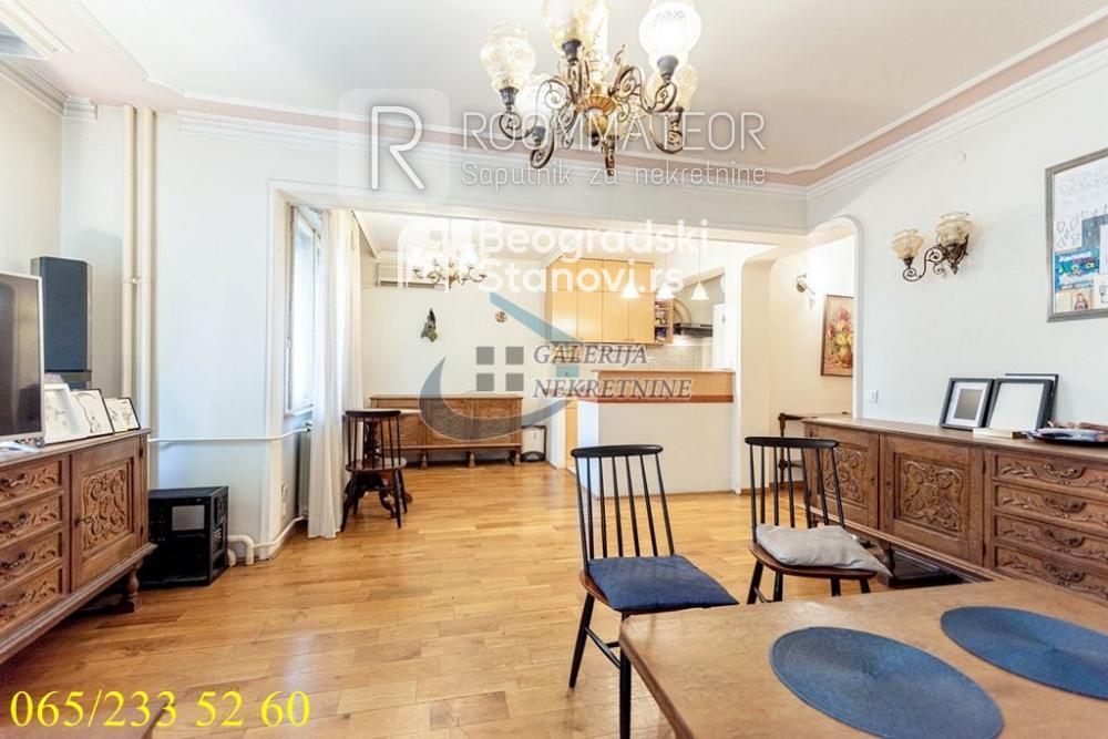 Stan na prodaju u Beogradu, Vračar, dvosoban, 64m2, cena 285000 evra