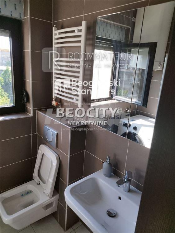 Stan na prodaju u Beogradu, Beograd (centar), dvoiposoban, 79m2, cena 244800 evra