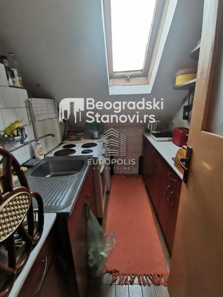 Stan na prodaju u Beogradu, Novi Grad, troiposoban, 90m2, cena 119000 evra