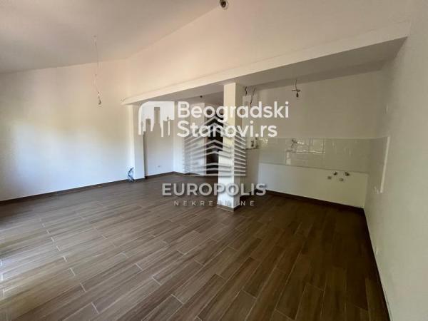 Stan na prodaju u Beogradu, Zemun, trosoban, 85m2, cena 127500 evra