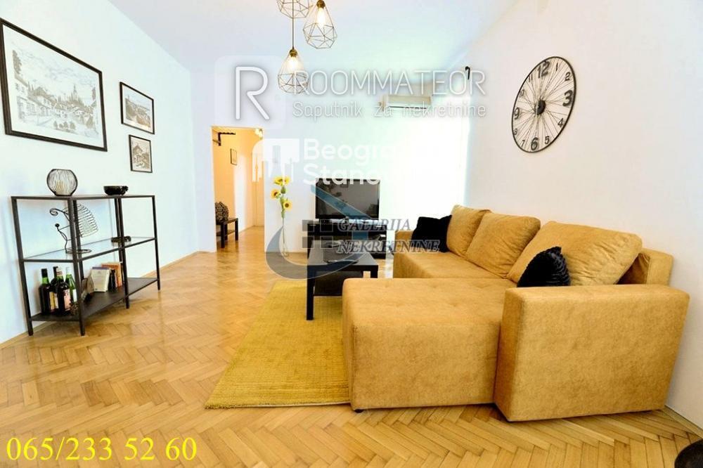 Stan na prodaju u Beogradu, Vračar, dvosoban, 48m2, cena 179000 evra