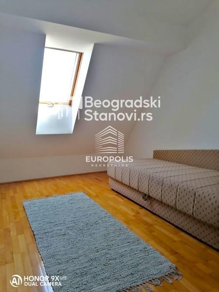 Stan na prodaju u Beogradu, Čukarica, trosoban, 60m2, cena 112900 evra