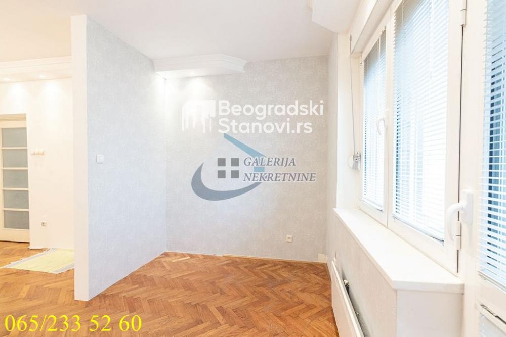 Stan na prodaju u Beogradu, Voždovac, dvoiposoban, 75m2, cena 189000 evra