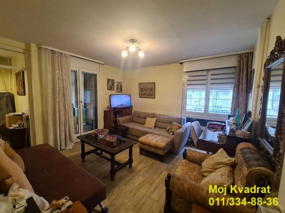 Stan na prodaju u Beogradu, Kalenić pijaca, dvosoban, 58m2, cena 234000 evra