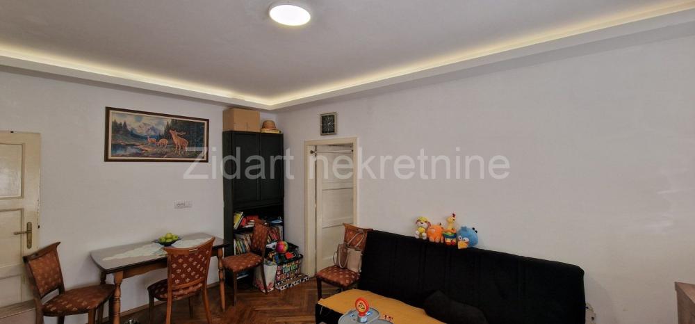 Stan na prodaju u Beogradu, Novi Beograd blok 8 (Paviljoni), dvoiposoban, 54m2, cena 155000 evra