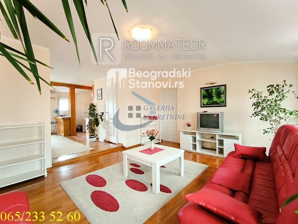 Stan na prodaju u Beogradu, Vračar, trosoban, 85m2, cena 260000 evra