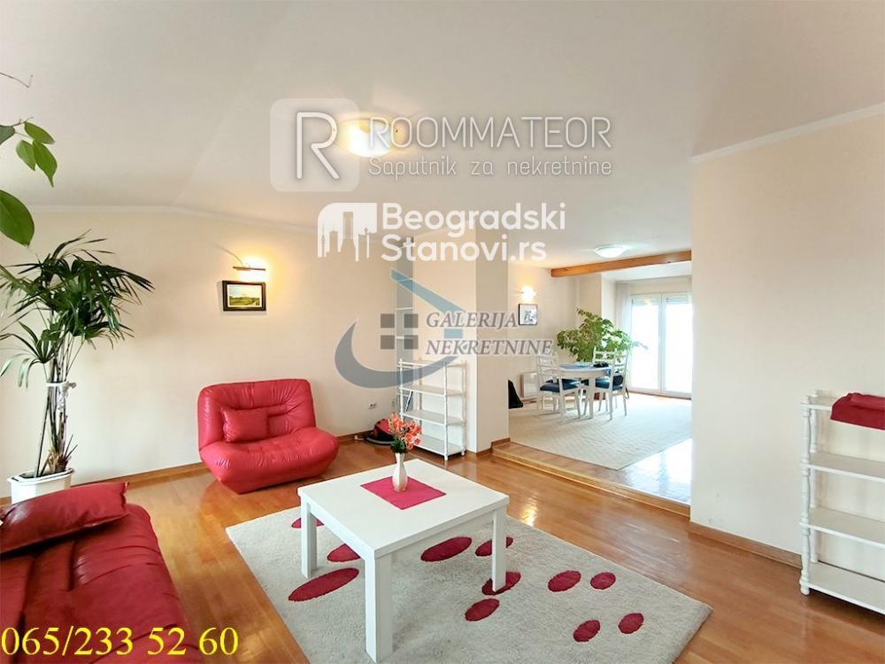 Stan na prodaju u Beogradu, Vračar, trosoban, 85m2, cena 260000 evra