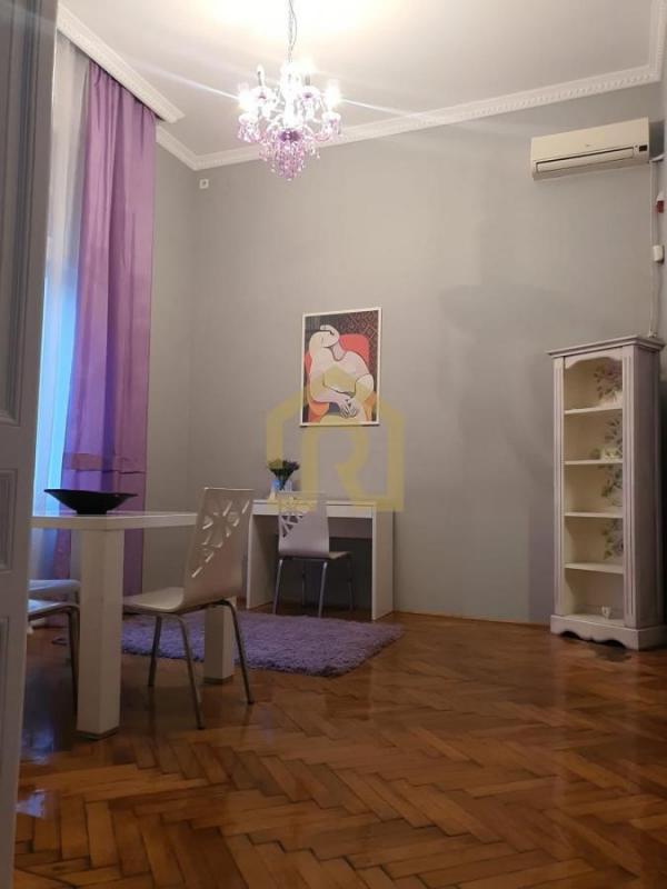 Stan na prodaju u Beogradu, Beograd (Trg Republike), jednoiposoban, 47m2, cena 235000 evra