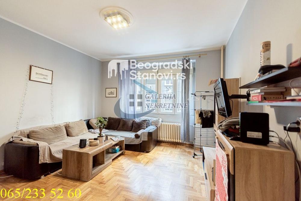 Stan na prodaju u Beogradu, Stari grad, dvosoban, 59m2, cena 294000 evra