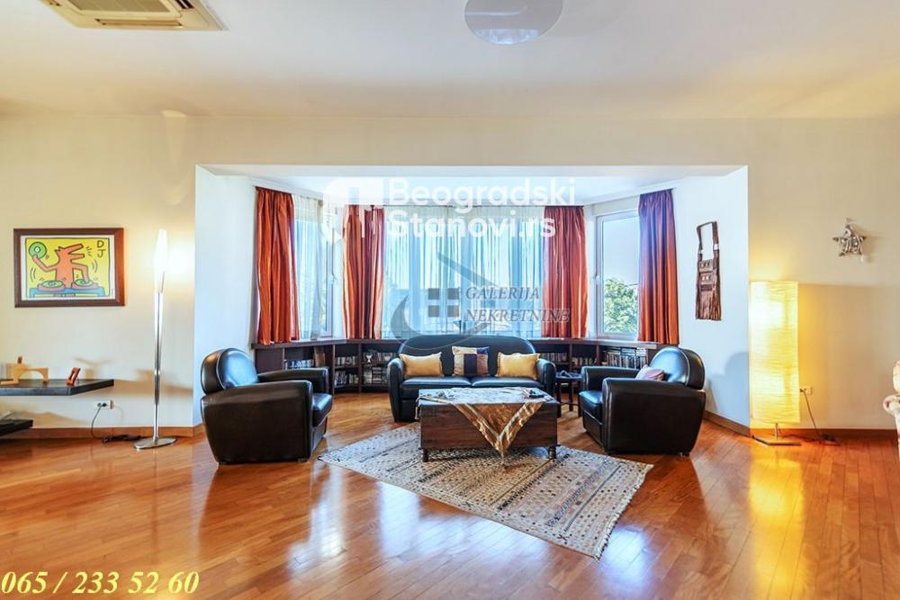 Stan na prodaju u Beogradu, Voždovac, 375m2, cena 980000 evra