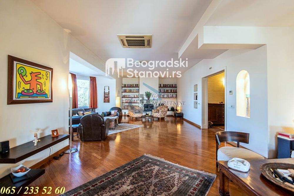Stan na prodaju u Beogradu, Voždovac, 375m2, cena 980000 evra