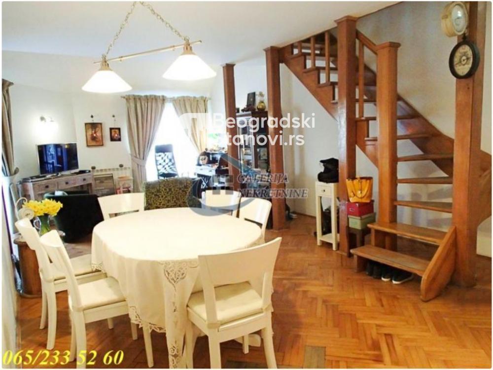 Stan na prodaju u Beogradu, Stari grad, cetvorosoban, 63m2, cena 295000 evra