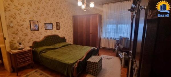 Stan na prodaju u Beogradu, Palilula, cetvorosoban, 92m2, cena 295000 evra