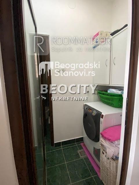 Stan na prodaju u Beogradu, Beograd (centar), dvoiposoban, 110m2, cena 330000 evra