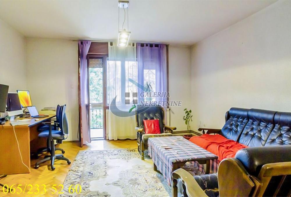 Stan na prodaju u Beogradu, Bele Vode, 163m2, cena 185000 evra