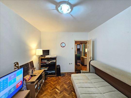 Stan na prodaju u Beogradu, Cerak, cetvorosoban, cena 118500 evra