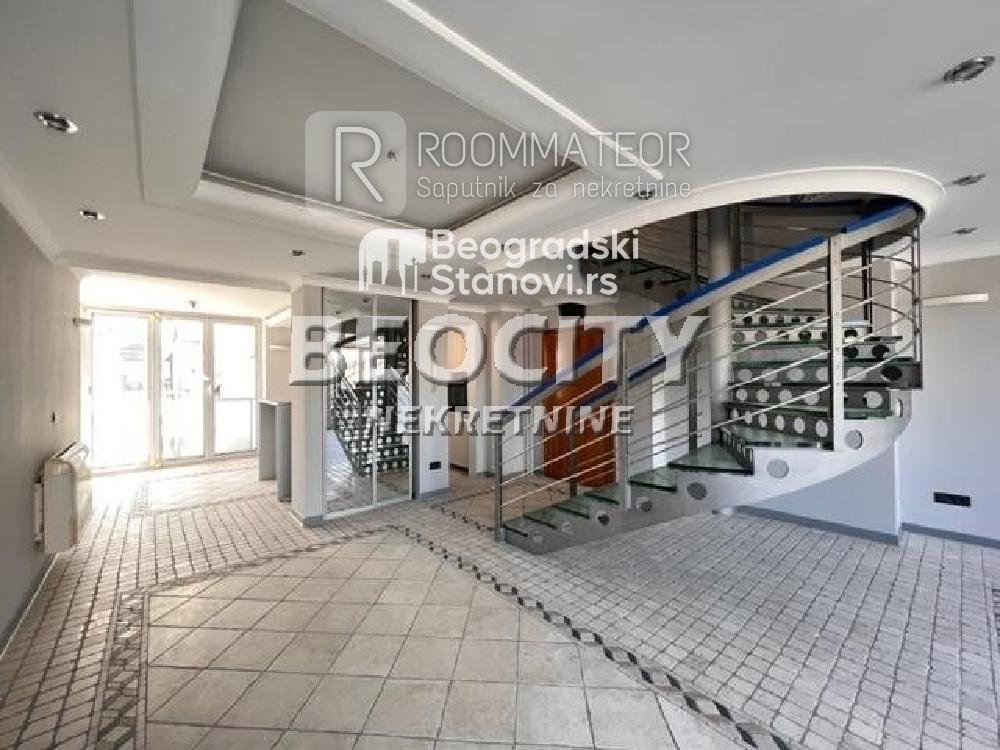 Stan na prodaju u Beogradu, Vračar, trosoban, 190m2, cena 499000 evra