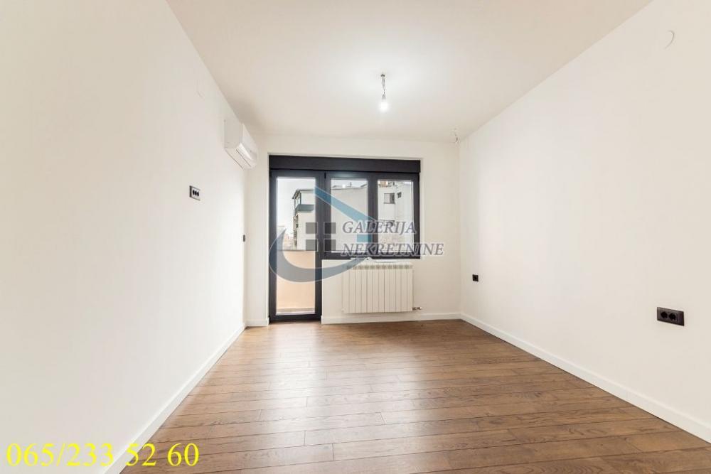 Stan na prodaju u Beogradu, Vračar (Hram), dvosoban, 61m2, cena 275000 evra