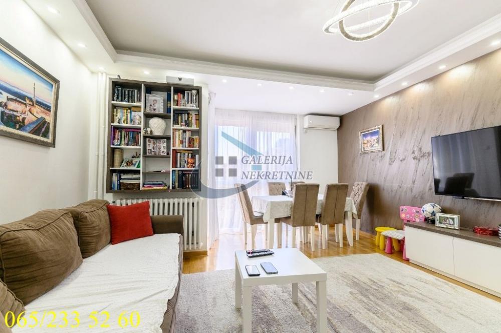 Stan na prodaju u Beogradu, Zvezdara, trosoban, 64m2, cena 265000 evra