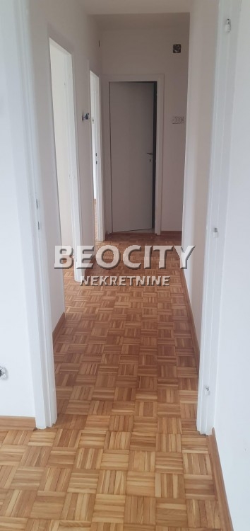 Stan na prodaju u Beogradu, Novi Beograd blok 30 (B92), dvoiposoban, 92m2, cena 319000 evra