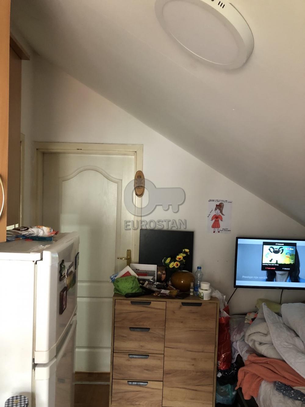 Stan na prodaju u Beogradu, Rakovica, dvosoban, 50m2, cena 80000 evra