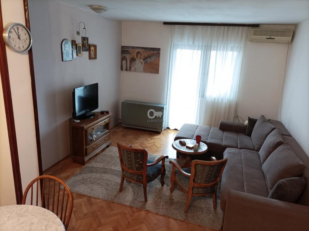 Stan na prodaju u Beogradu, Čukarica, troiposoban, 98m2, cena 118000 evra