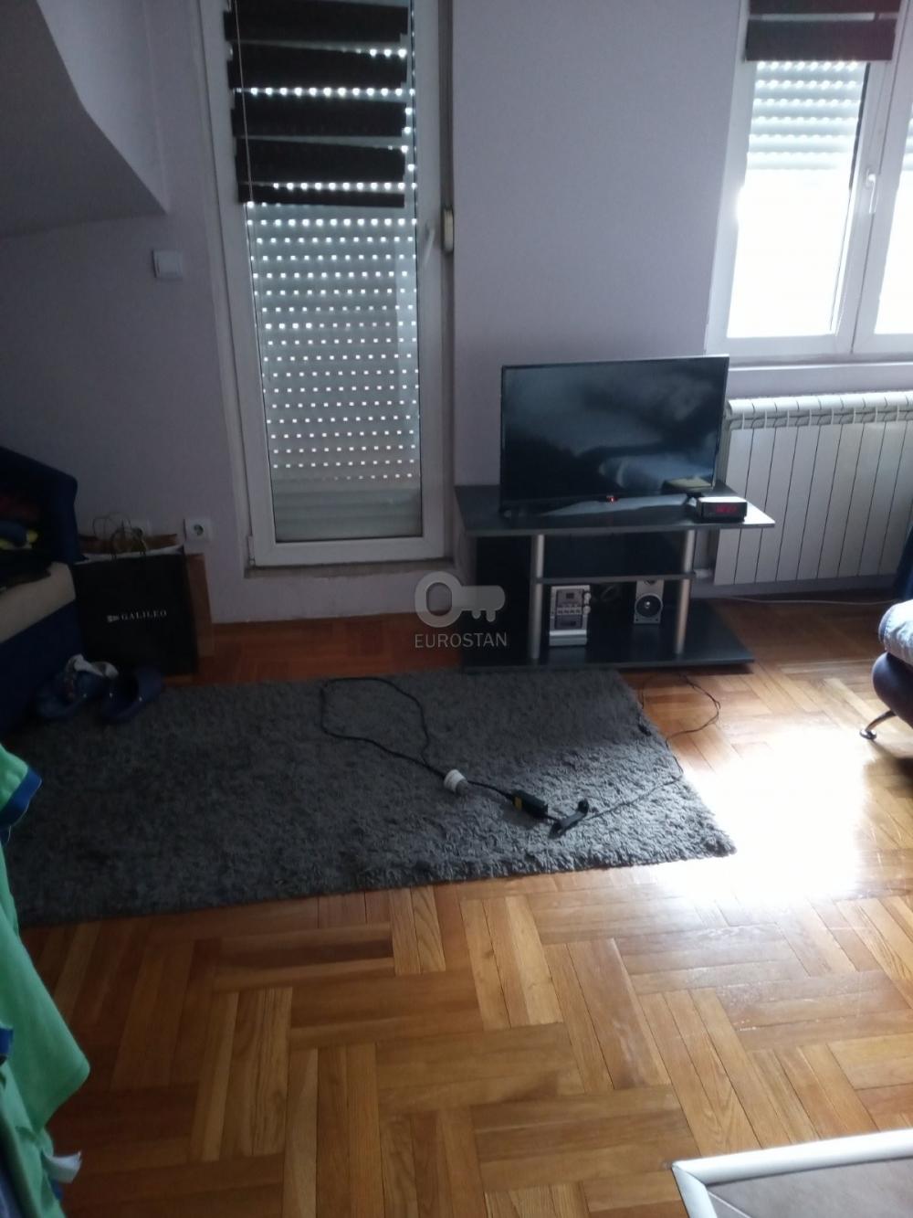 Stan na prodaju u Beogradu, Zvezdara, 160m2, cena 240000 evra