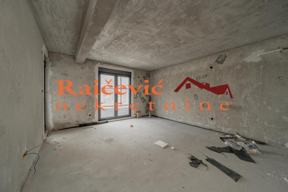 Stan na prodaju u Beogradu, Pašino brdo, troiposoban, 75m2, cena 262500 evra