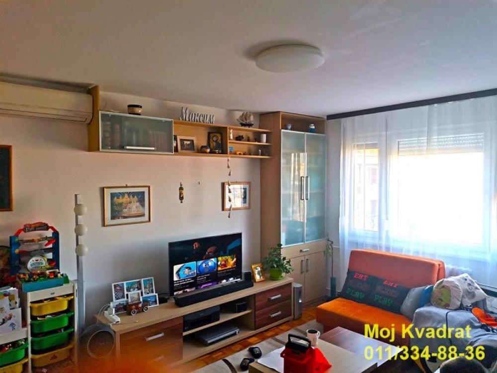 Stan na prodaju u Beogradu, Braće Jerković, dvosoban, 59m2, cena 169000 evra