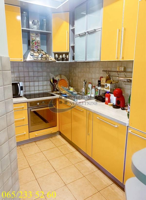 Stan na prodaju u Beogradu, Savski venac, cetvorosoban, 400000m2, cena 400000 evra
