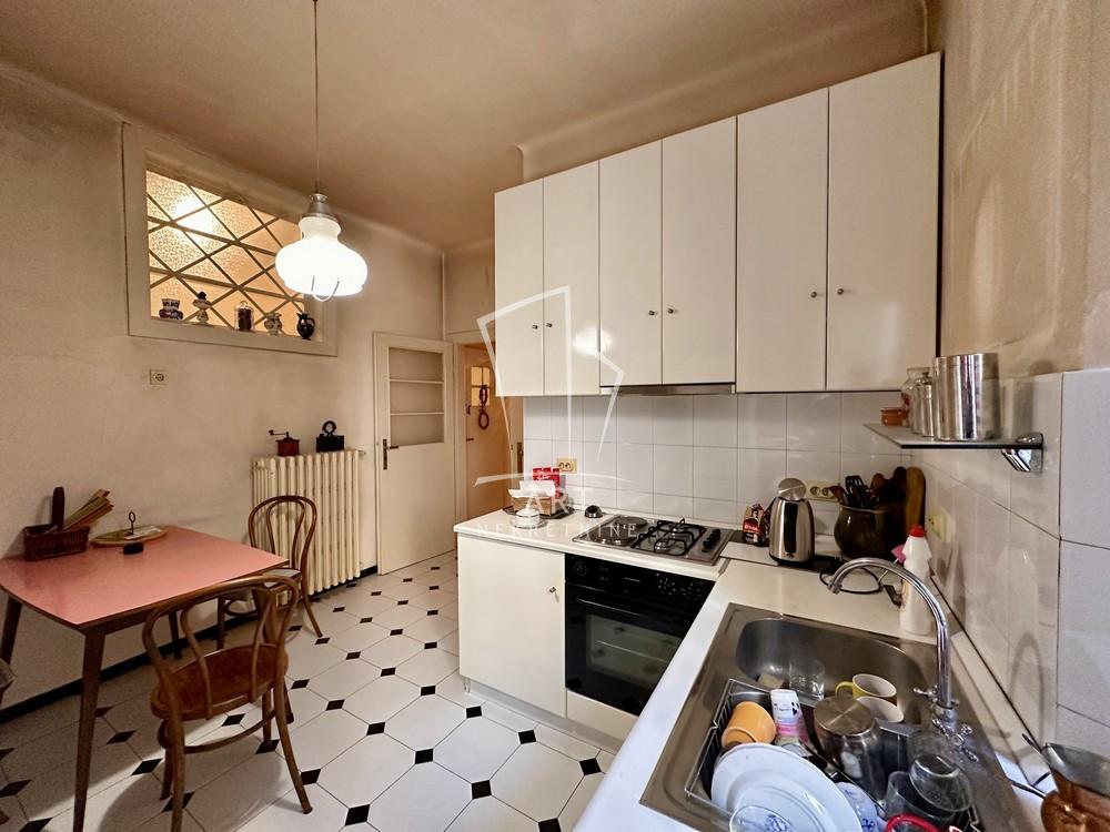 Stan na prodaju u Beogradu, Stari grad, 125m2, cena 450000 evra