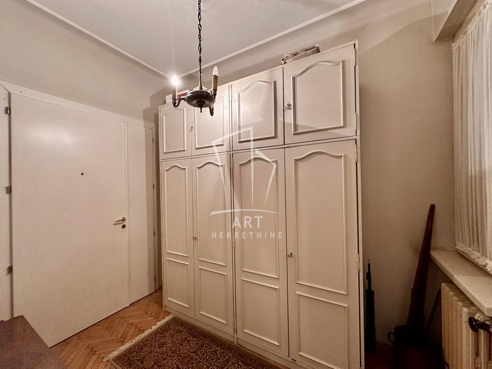 Stan na prodaju u Beogradu, Stari grad, 125m2, cena 450000 evra