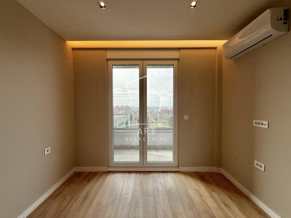 Stan na prodaju u Beogradu, Voždovac, cetvorosoban, 166m2, cena 550000 evra