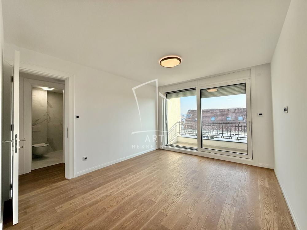 Stan na prodaju u Beogradu, Vračar, dvoiposoban, 71m2, cena 354900 evra