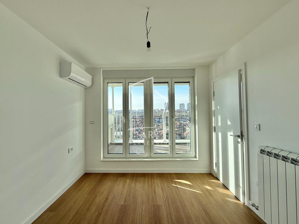 Stan na prodaju u Beogradu, Dušanovac, cetvorosoban, 162m2, cena 426800 evra