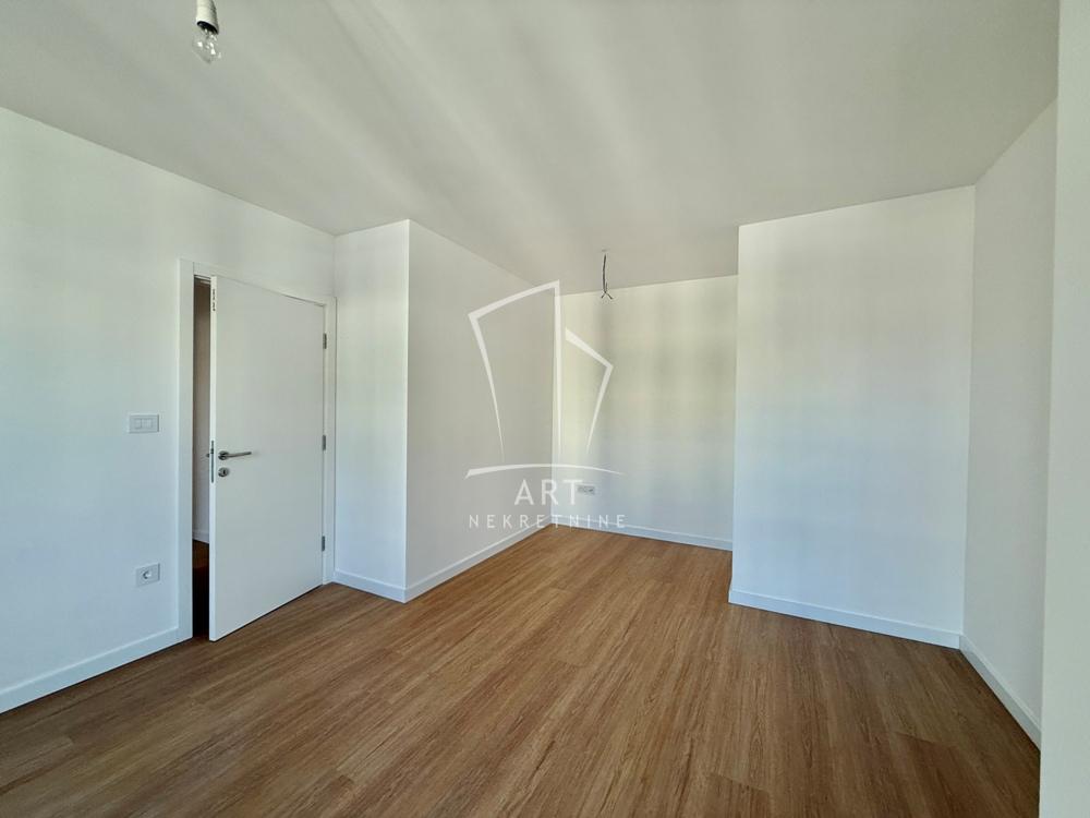 Stan na prodaju u Beogradu, Dušanovac, cetvorosoban, 124m2, cena 312400 evra
