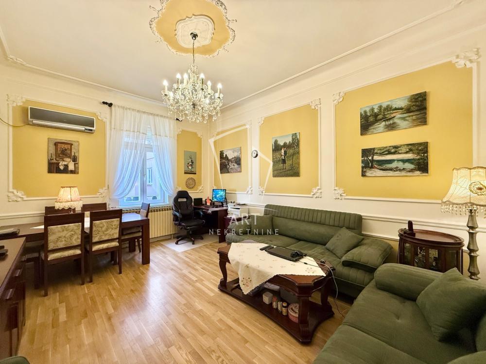 Stan na prodaju u Beogradu, Vračar, trosoban, 74m2, cena 314500 evra