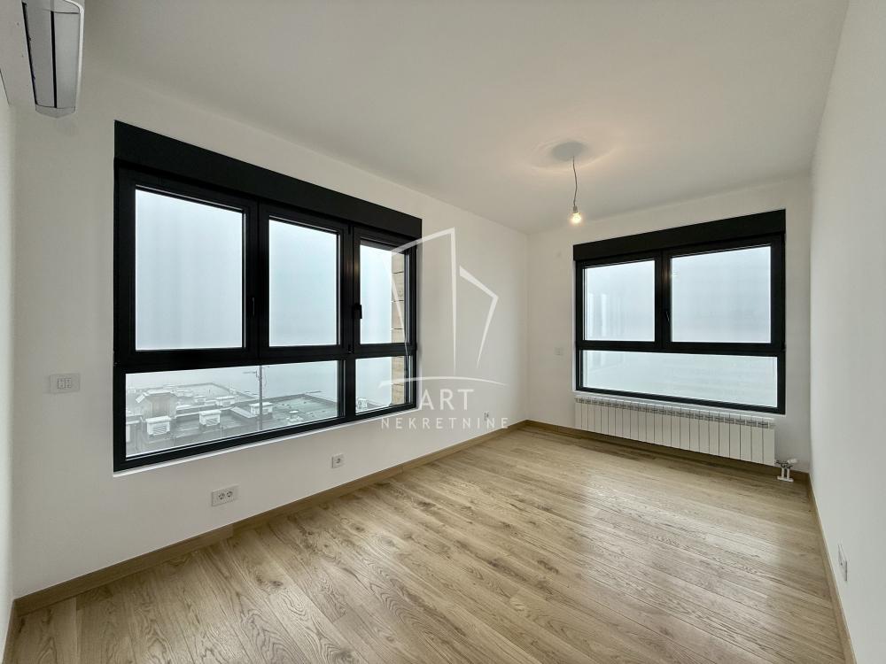 Stan na prodaju u Beogradu, Voždovac, cetvorosoban, 95m2, cena 360000 evra
