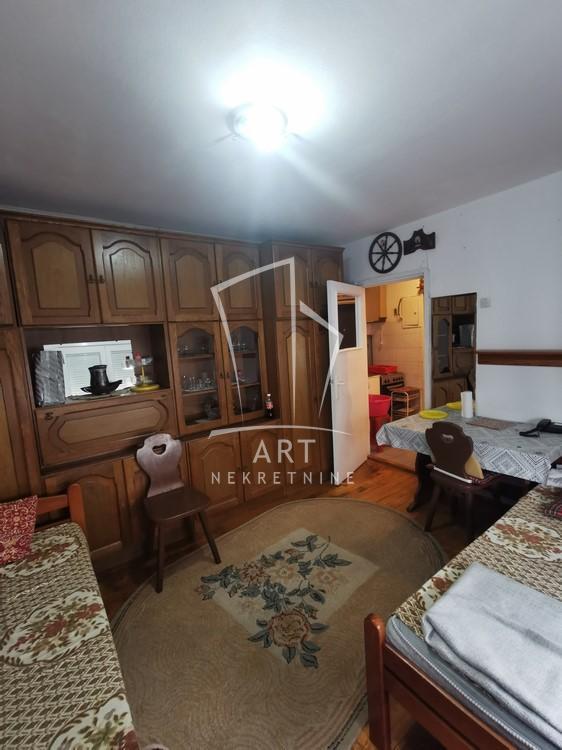 Stan na prodaju u Beogradu, Savski venac, 18m2, cena 97000 evra