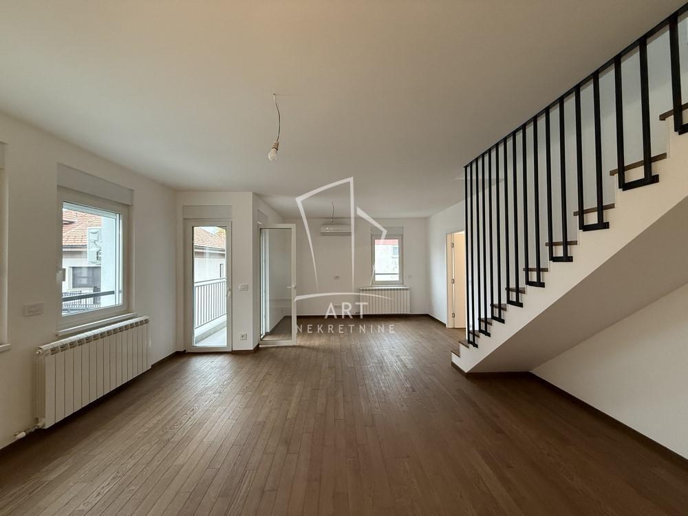 Stan na prodaju u Beogradu, Olimp, troiposoban, 87m2, cena 255000 evra