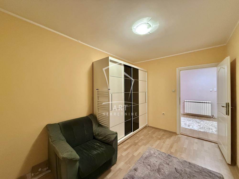 Stan na prodaju u Beogradu, Voždovac, cetvorosoban, 113m2, cena 288150 evra