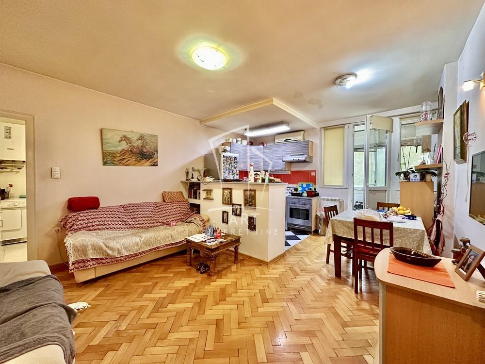 Stan na prodaju u Beogradu, Gornji Dorćol, jednoiposoban, 42m2, cena 248000 evra