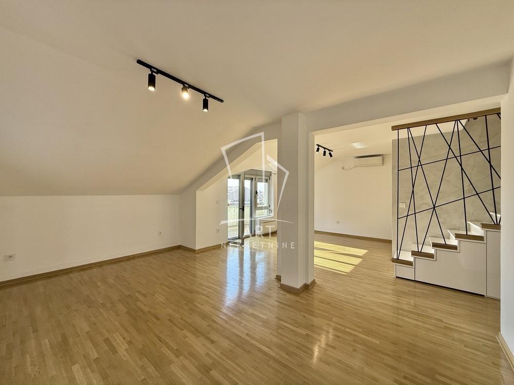 Stan na prodaju u Beogradu, Pašino brdo, 124m2, cena 325000 evra