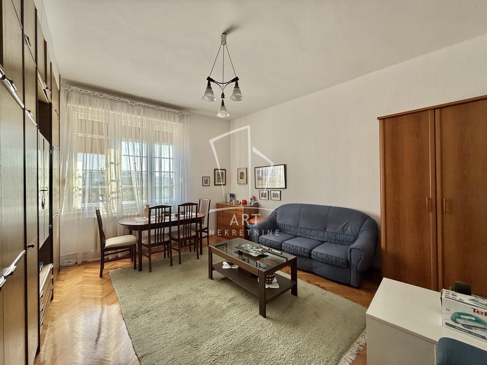 Stan na prodaju u Beogradu, Stari grad, cetvorosoban, 115m2, cena 690000 evra