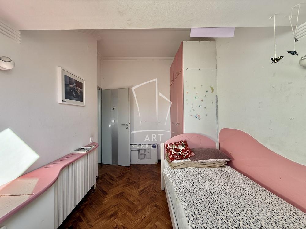Stan na prodaju u Beogradu, Beograd (centar), 75m2, cena 305000 evra