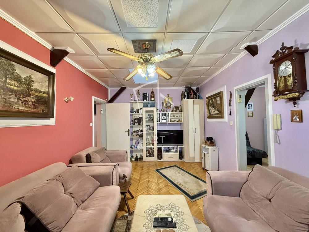 Stan na prodaju u Beogradu, Savski venac, dvoiposoban, 80m2, cena 220000 evra