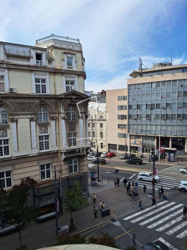 Stan na prodaju u Beogradu, Vračar, 192m2, cena 450000 evra
