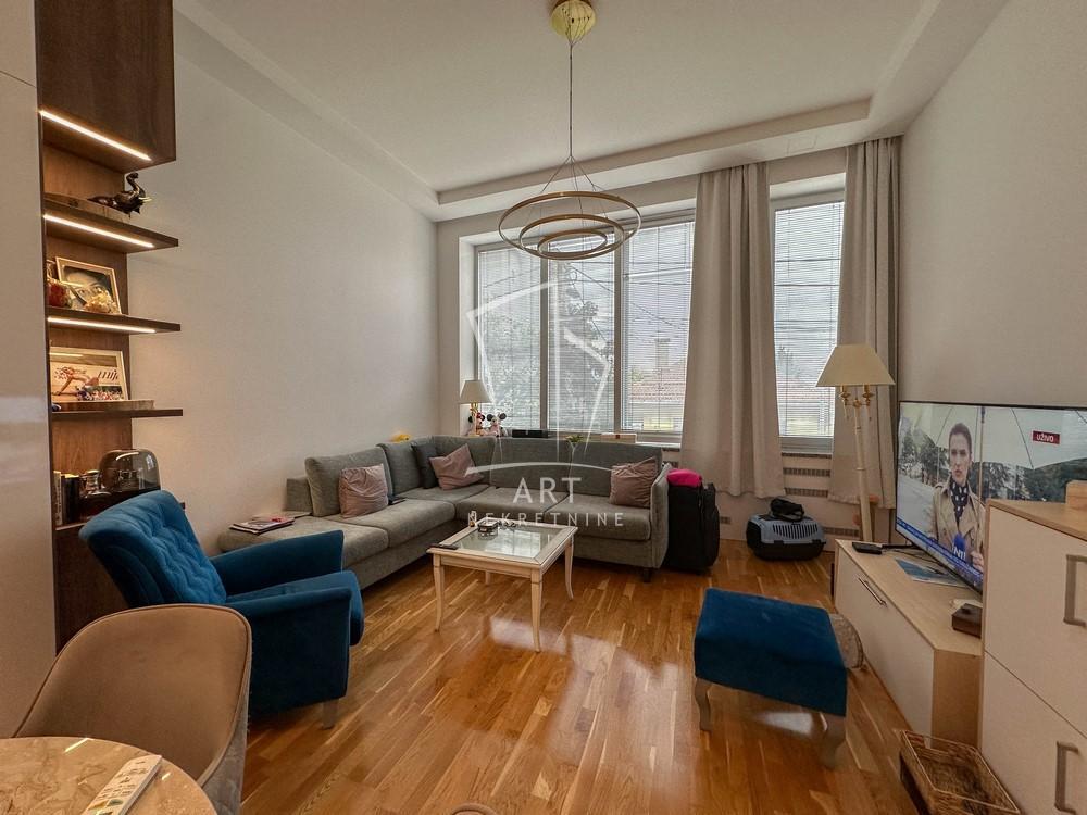 Stan na prodaju u Beogradu, Vračar (Hram), dvosoban, 61m2, cena 420000 evra