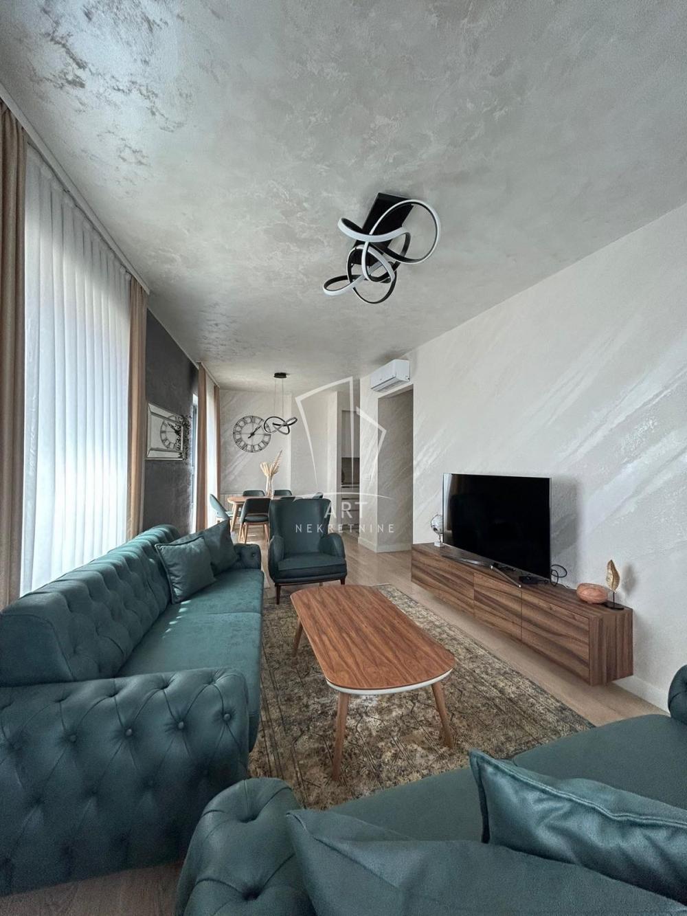 Stan na prodaju u Beogradu, Beograd na vodi, trosoban, 92m2, cena 500000 evra